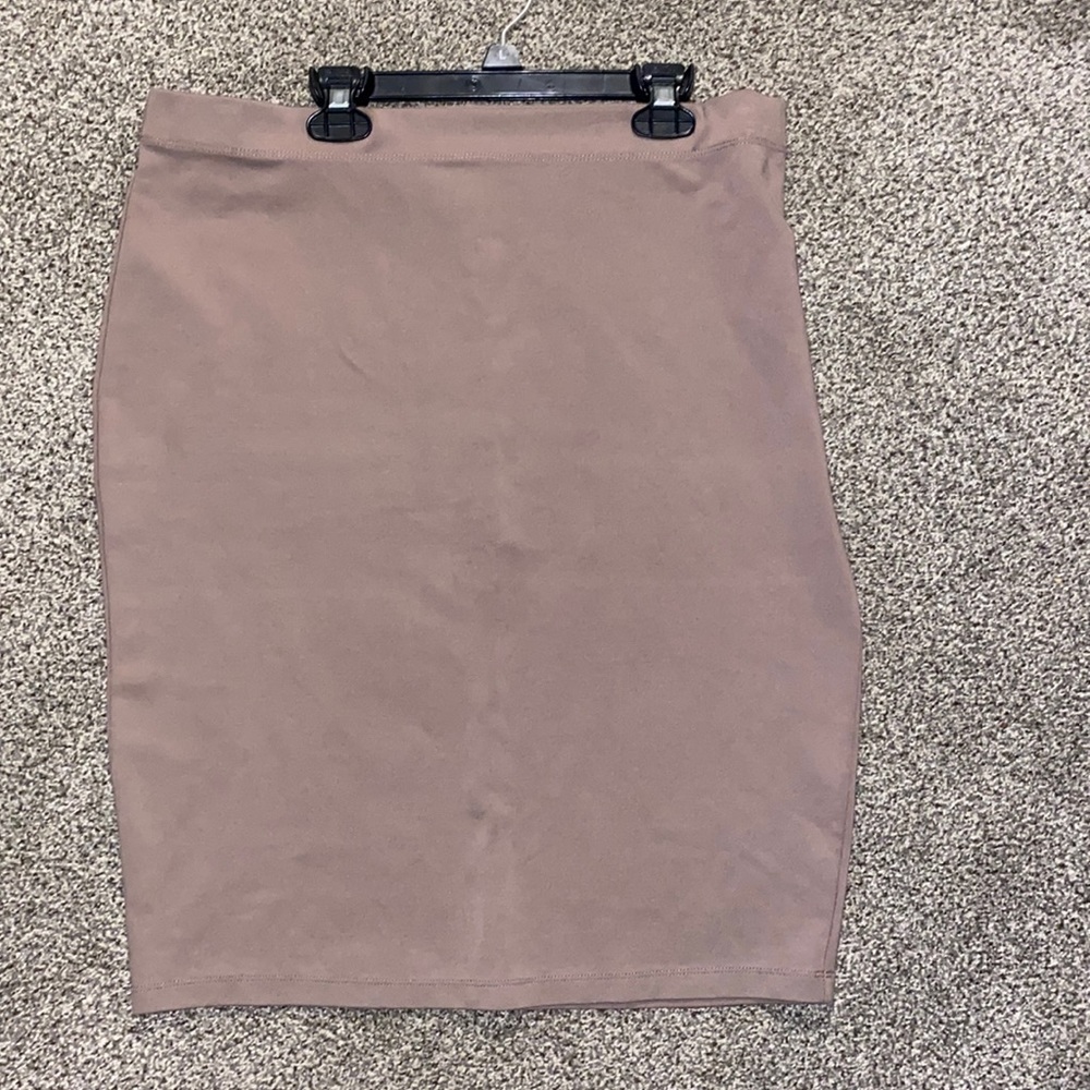 FOREVER 21 STRETCH KNIT FORM FITTED SKIRT SIZE 1X